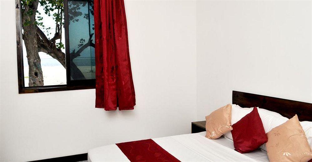 Isle Beach Inn Maldives 外观 照片